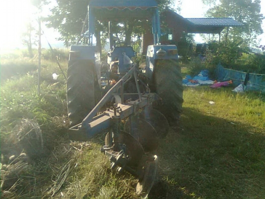 ขายฟอร์ด 6600ท้ายบะ รถบ้านพร้อมอุปกรณ์สวย2ชิ้น เล่มทะเบียน พร้อมใช้ได้เลย