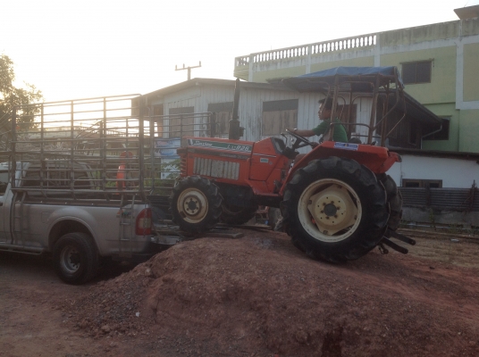 ปัญญาแทรคเตอร์มาแล้ว...จัดมาให้ครับ คูโบต้า L1-26 ตัวเปล่า ตามสภาพ จัดส่ง อ.เปือยน้อย จ.ขอนแก่น