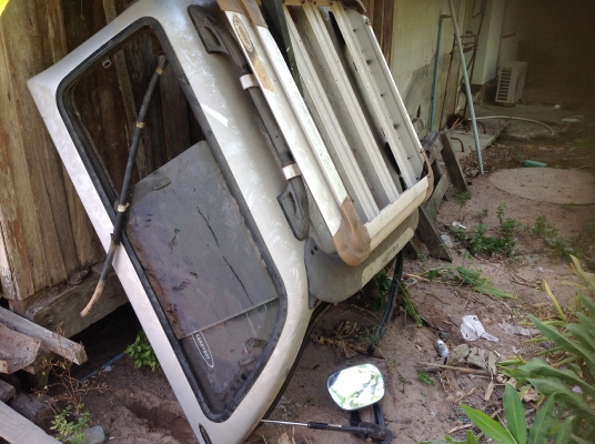 ขายหลังคาไฟเบอร์แครี่บอย  โตโยต้า ไทเกอร์ ดีโฟดี สปอตคูเซอ โทร 081-3298448