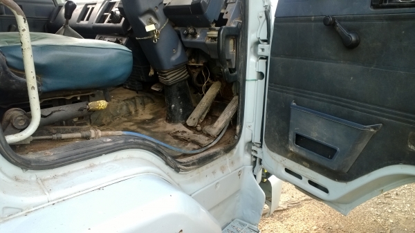 10ล้อดั้ม195 แรง ร็อค FVZ32MZP R เครื่อง6HE1 รถห้างแท้เดิม เก็บสีใหม่..