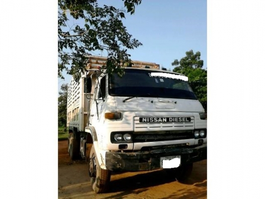 ขายรถสิบล้อ NIssan cw41 265 แรง ดั้ม คอกสูง รถใช้วื่งข้าวเปลือก