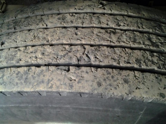 ขายรถสิบล้อ HIno MEGA FM 320 แรง ดั้มพ่วงแม่ลูก 3คาน อู่ ST ปี50 ขายรถสิบล้อ HIno MEGA FM 320 แรง ดั้มพ่วงแม่ลูก 3คาน อู่ ST ปี50