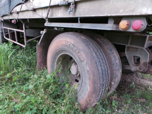 HINO FL187