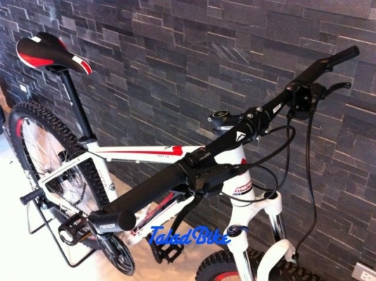 จักรยานเสือภูเขา Merida Matts 40D 27 speed ดิสก์น้ำมัน สีขาวแดง