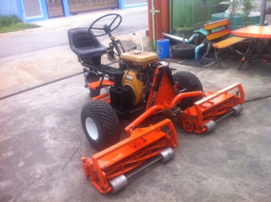 รถตัดกรีนนั่งขับ 3 แกงค์ รถตัดกรีนนั่งขับ 3 แกงค์