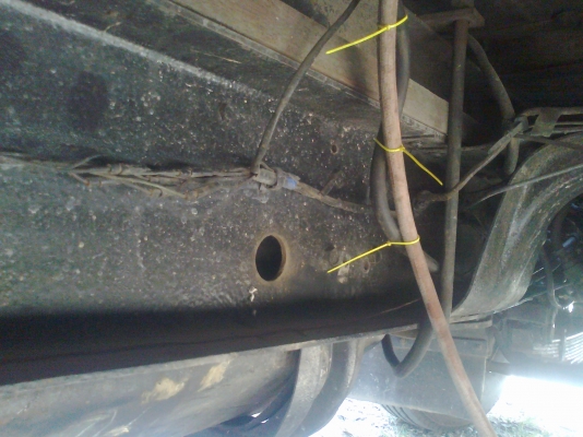 ขายถูกๆหกล้อฮีโน่ยาว5.5เมตรรถแท้ห้างๆเดิมๆwo4d117ตู้แห้งแสตนเลส3บาน