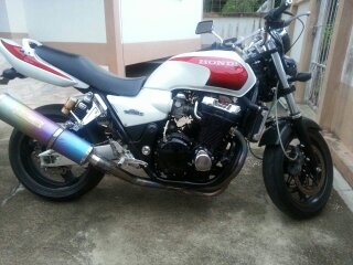 ขาย CB 1300 ปี 99 สเปค USA ไมล์ 320 กล่องไม่ตัดรอบ ท่อไทเทเนียม MORIWAKI 128000