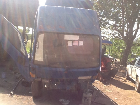 ขายครับหัวNKR สำหลับนักปัน พื้นไมผุ อุปกรณ์ ขาดฝานำ้มันเบรค แผงฟิวซ์ ชุดขาต้ังหัว+ชุดยกหัวครบ ขายที่23500