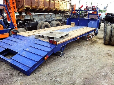 ขาย 10 ล้อ 2 เพลา ISUZU หัว "GIGA" กะบะท้ายลาด ขาย 10 ล้อ 2 เพลา ISUZU หัว "GIGA" กะบะท้ายลาด