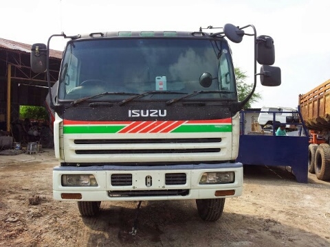 ขาย 10 ล้อ 2 เพลา ISUZU หัว "GIGA" กะบะท้ายลาด ขาย 10 ล้อ 2 เพลา ISUZU หัว "GIGA" กะบะท้ายลาด