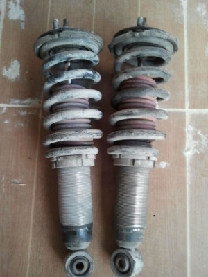 ขายโช๊คหน้าปรับเกรียว Dmax ตัวแรก ทั้งชุด 1คู่ตามสภาพ 1,500 บาทไม่รวมส่ง ยินดีส่งคิดค่าส่งตามจริง