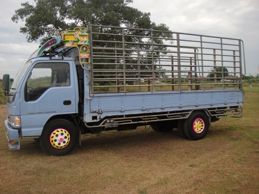 รับมัดจำแล้วครับ ขาย ISUZU NPR 120 แรง รถห้างแท้ ยาว 5 เมตร จดปี 40