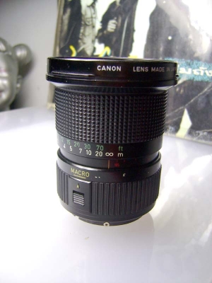 เลนต์ Macro CANON zoom lens FD 35-105 mm