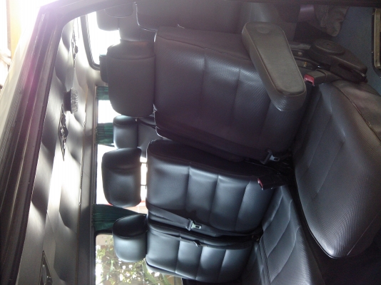 ขายรถตู้ปี98ตามสภาพ ซื้อมาจะวิ่งงานแล้วไม่ได้วิ่ง