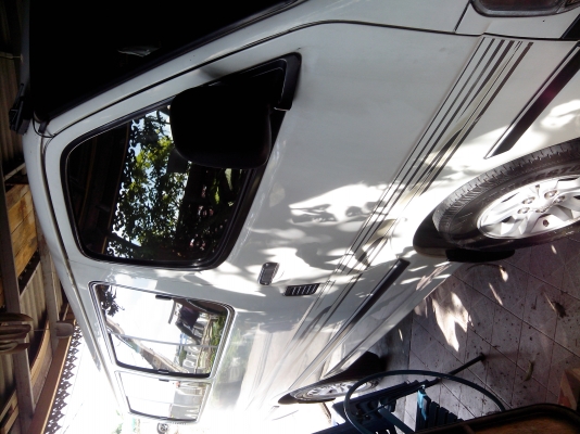 ขายรถตู้ปี98ตามสภาพ ซื้อมาจะวิ่งงานแล้วไม่ได้วิ่ง