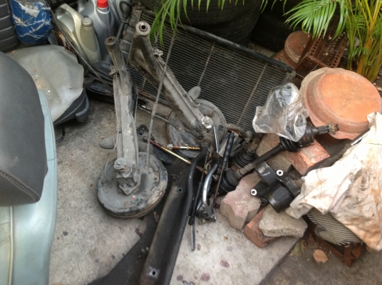 ขายอะไหล่เปอร์โย305อะไหล่ยืนคัน ขายอะไหล่เปอร์โย305อะไหล่ยืนคัน