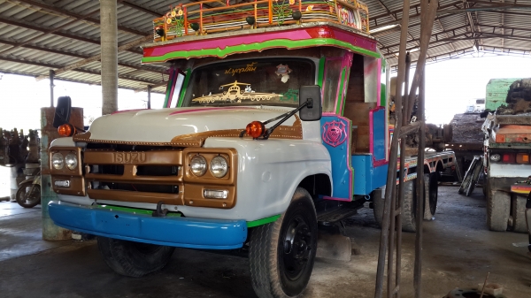 ขายรถหัวยาวท้ายลาด เครื่อง EH700 พาวเวอร์