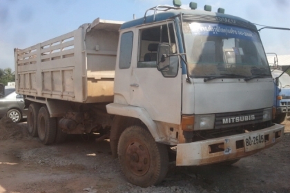 รับถมดิน ในเขตจังหวัดนครนายก คุณโต้ง 0897797110