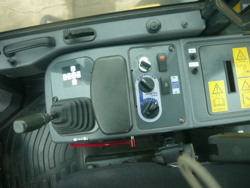 รถตักล้อยาง Komatsu WA200-5  รถนอกแท้จากญี่ปุ่น เพิ่งเหยียบถึงไทย พร้อมใช้งาน ระบบไฟฟ้าครบ