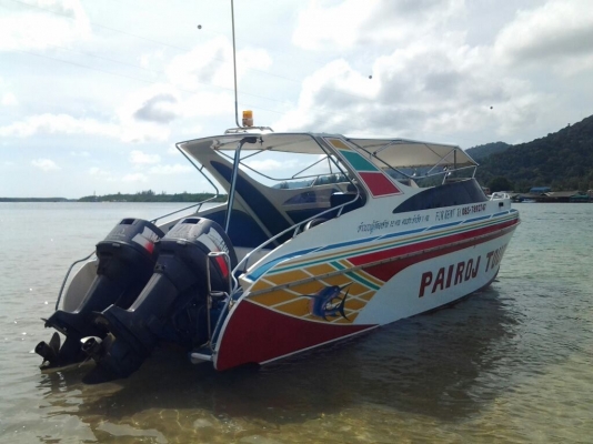 ขายเรือท้องไม้จริง 27ฟุต เครื่อง ยามาฮ่า 115 แรง 2 เครื่อง พวงมาลัยเพาเวอร์ สภาพพร้อมใช้