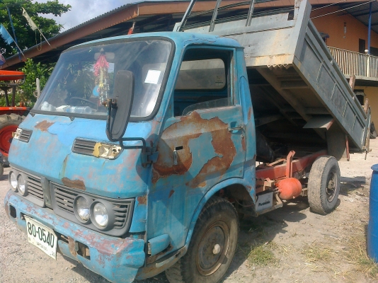 ขายรถบรรทุกอีซูซุ 4 ล้อดั้ม ทะเบียนพร้อมเอกสารครบ