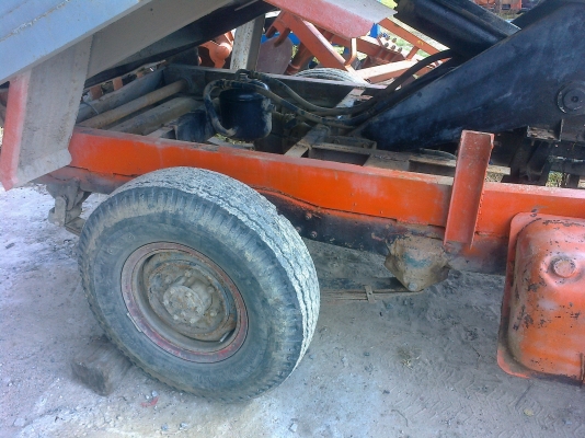 ขายรถบรรทุกอีซูซุ 4 ล้อดั้ม ทะเบียนพร้อมเอกสารครบ