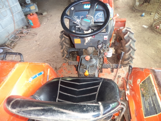 ขาย165000บาท รถไถคูโบต้าสภาพดี27แรง2เพลา มีดันหน้า ผาน5 คราน