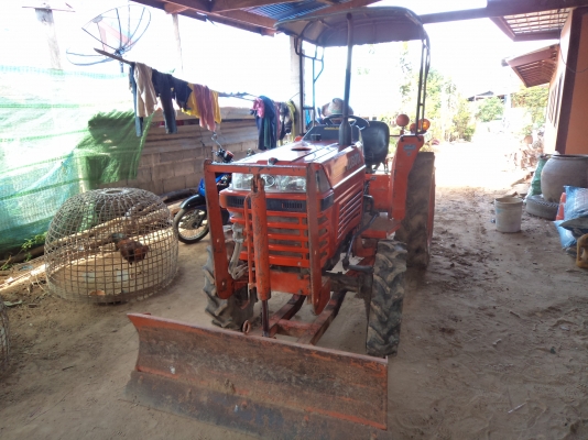 ขาย165000บาท รถไถคูโบต้าสภาพดี27แรง2เพลา มีดันหน้า ผาน5 คราน