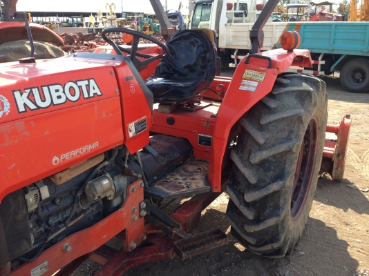 KUBOTA M5000 พร้อมโรตารี่ตราช้างหลัง เอาไปเลย KUBOTA M5000 พร้อมโรตารี่ตราช้างหลัง เอาไปเลย