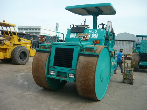 รถบด 3 ล้อเหล็ก Sakai R2 รถนอกนำเข้าจากญี่ปุ่น เพิ่งเหยียบถึงไทย 091 695-6445 รถบด 3 ล้อเหล็ก Sakai R2 รถนอกนำเข้าจากญี่ปุ่น เพิ่งเหยียบถึงไทย 091 695-6445