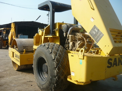 รถบดสั่นสะเทือน 10 ตัน Sakai SV505D สภาพใหม่กิ๊บ เพียง 300 ชม. รถเก่านำเข้าจากอเมริกา เพิ่งเหยียบถึงไทย เอกสารครบพร้อมจัดไฟแนนท์ รถบดสั่นสะเทือน 10 ตัน Sakai SV505D สภาพใหม่กิ๊บ เพียง 300 ชม. รถเก่านำเข้าจากอเมริกา เพิ่งเหยียบถึงไทย เอกสารครบพร้อมจัดไฟแนนท์