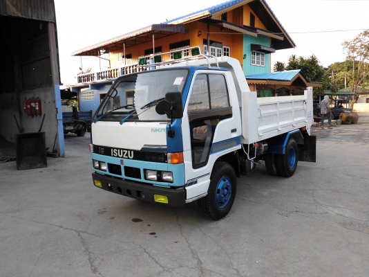 ขายหกล้อดั้ม IZUSU  NKR  ดั้ม 3 คิว รถสวย เครื่องดี คัชซีสวยมาก