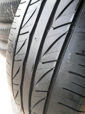 ขายยาง195/60/15 ปี 10/3เส้นปี09/1เส้น BRIDGESTON TURANZA AR10 1ชุด