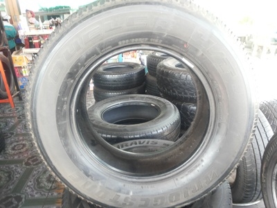 ขายยาง265/65/17 ปี 10/3เส้นปี09/1เส้น BRIDGESTONE DUELER H/T 1 ชุด
