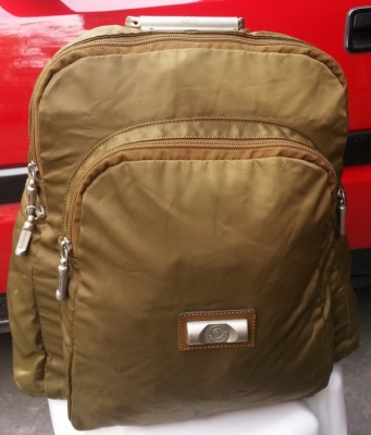 กระเป๋า แบรนด์เนม  มือสองสวยๆ  มากมาย