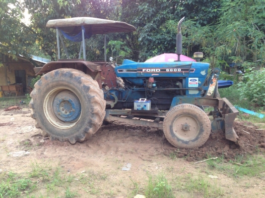 ขายรถไถ FORD 6600 เครื่อง T3 รถใช้ลากปาล์มอย่างเดียว สนใจโทร0819701072 ขายรถไถ FORD 6600 เครื่อง T3 รถใช้ลากปาล์มอย่างเดียว สนใจโทร0819701072