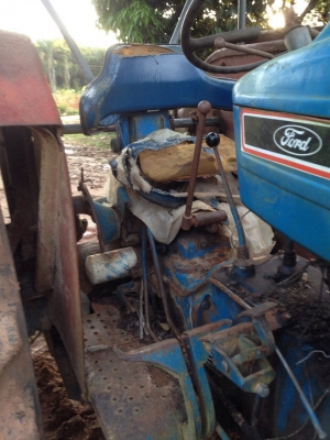 ขายรถไถ FORD 6600 เครื่อง T3 รถใช้ลากปาล์มอย่างเดียว สนใจโทร0819701072 ขายรถไถ FORD 6600 เครื่อง T3 รถใช้ลากปาล์มอย่างเดียว สนใจโทร0819701072