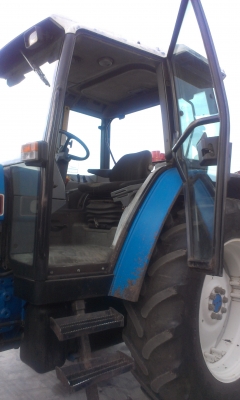 ฟอร์ด 7740 เกียร์ธรรมดา 12x12 ไม่มีเต่ากระต่าย ไม่ใช้กล่องคอม ดูแลรักษาง่าย