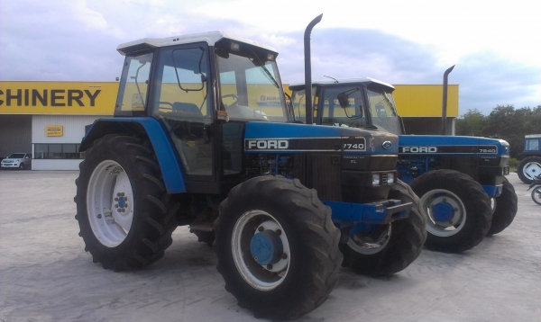 ฟอร์ด 7740 เกียร์ธรรมดา 12x12 ไม่มีเต่ากระต่าย ไม่ใช้กล่องคอม ดูแลรักษาง่าย