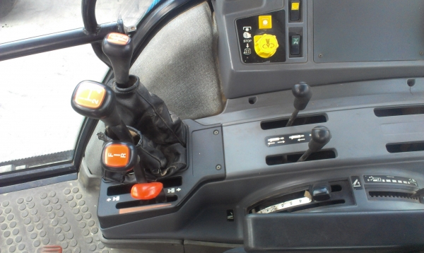 ฟอร์ด 7840 เกียร์ธรรมดา 12x12 ไม่มีเต่ากระต่าย