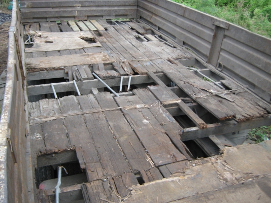 กะบะ10ล้อ