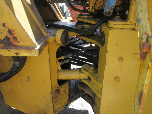 ขายถูกรถตักล้อยาง รถใหม่ พึ่งมาถึง WA180-1 ยี่ห้อ KOMATSU ผลิตญี่ปุ่น รถเก่านอก ไม่เคยใช้งานในไทย