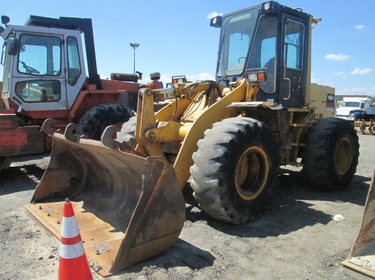 ขายถูกรถตักล้อยาง รถใหม่ พึ่งมาถึง WA180-1 ยี่ห้อ KOMATSU ผลิตญี่ปุ่น รถเก่านอก ไม่เคยใช้งานในไทย