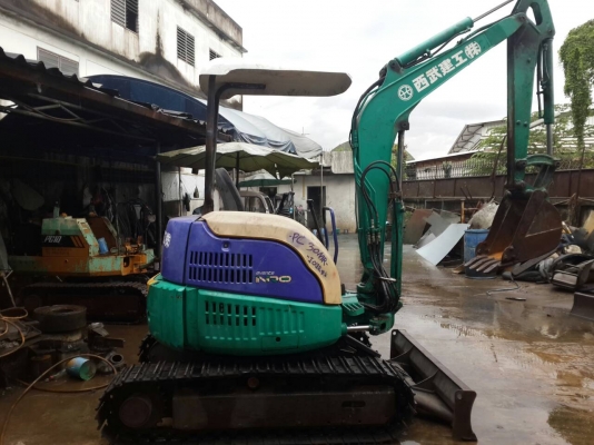 ขาย รถขุด KOMATSU รุ่น PC30MR  มือสองญี่ปุ่น