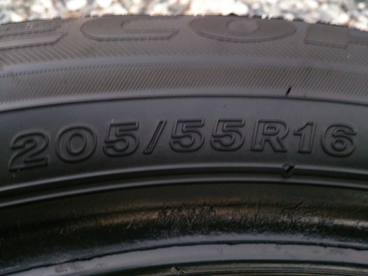 ขายยาง บริสโตร์ ECOPIA 205/55R16 ยางปี11 (ไม่มีปะ) 1 ชุด
