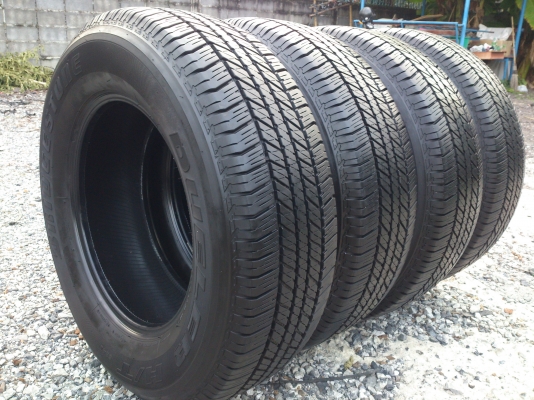 ขายยาง บริสโตร์ 265/65R17 ยางสัปดาห์ที่34 ปี12 ดอกยางนิ่มลึกเท่ากันใช้งานน้อยไม่แตกลายสภาพยาง95\% (ไม่มีปะ) จำนวน 1 ชุด