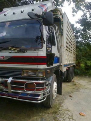 รถฮีโน่ 10 ล้อ รั้ว FL3H 195 แรงม้า. สนใจติดต่อ 081 - 6079515 รถฮีโน่ 10 ล้อ รั้ว FL3H 195 แรงม้า. สนใจติดต่อ 081 - 6079515