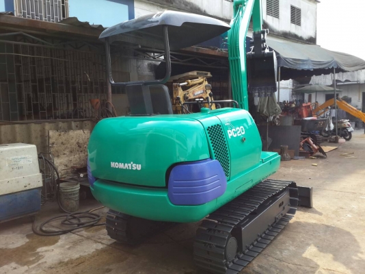 ขาย รถขุด KOMATSU รุ่น PC20-7- แทร็กเหล็ก  มือสองญี่ปุ่น