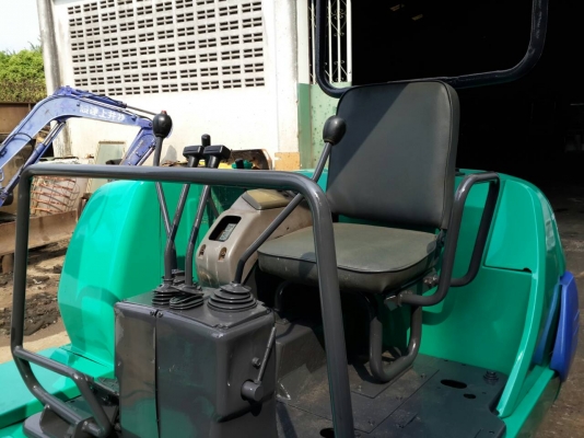 ขาย รถขุด KOMATSU รุ่น PC20-7- แทร็กเหล็ก  มือสองญี่ปุ่น