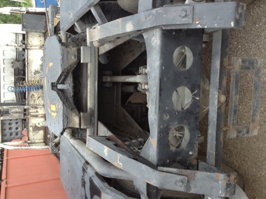 Mitsubishi 10ล้อ 2เพลา หัวลาก